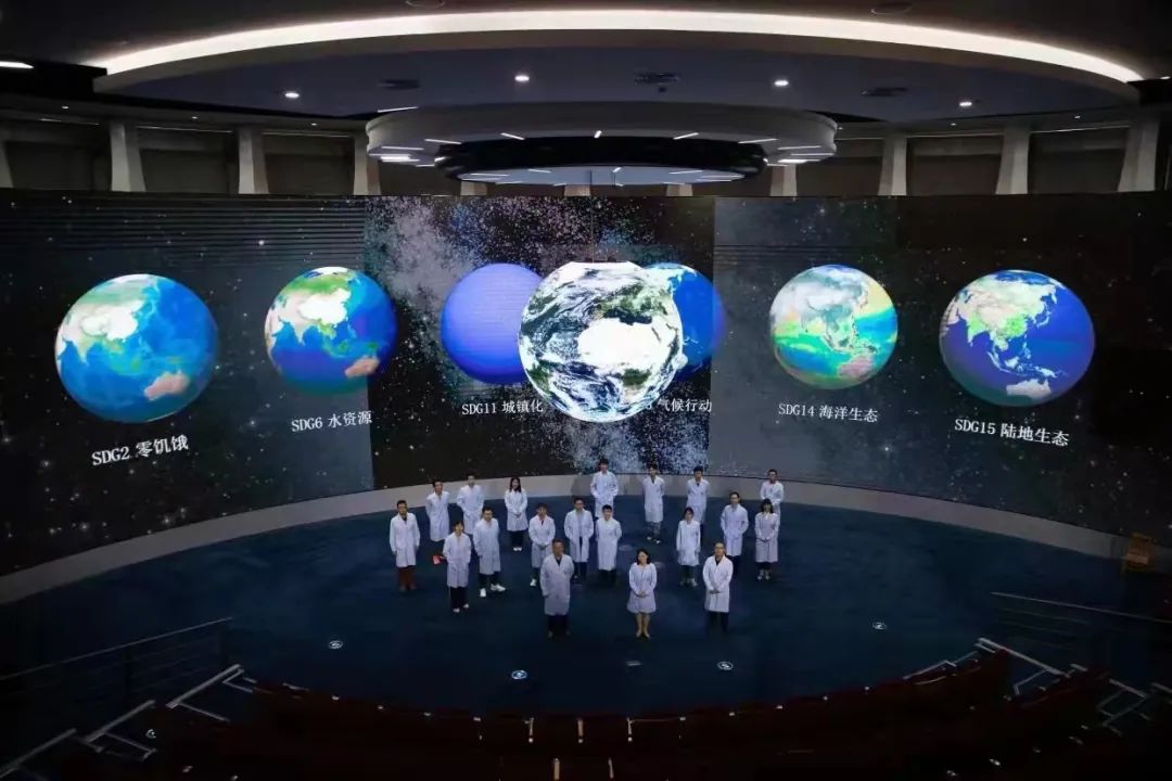 接受领导人检阅 | K8凯发智能显示助力紫金山实验室展现强劲创新力