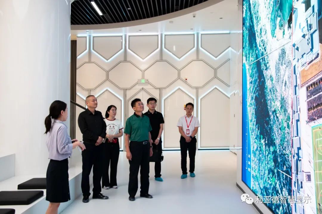 安徽省科技馆馆长方波一行莅临K8凯发南方总部参观调研