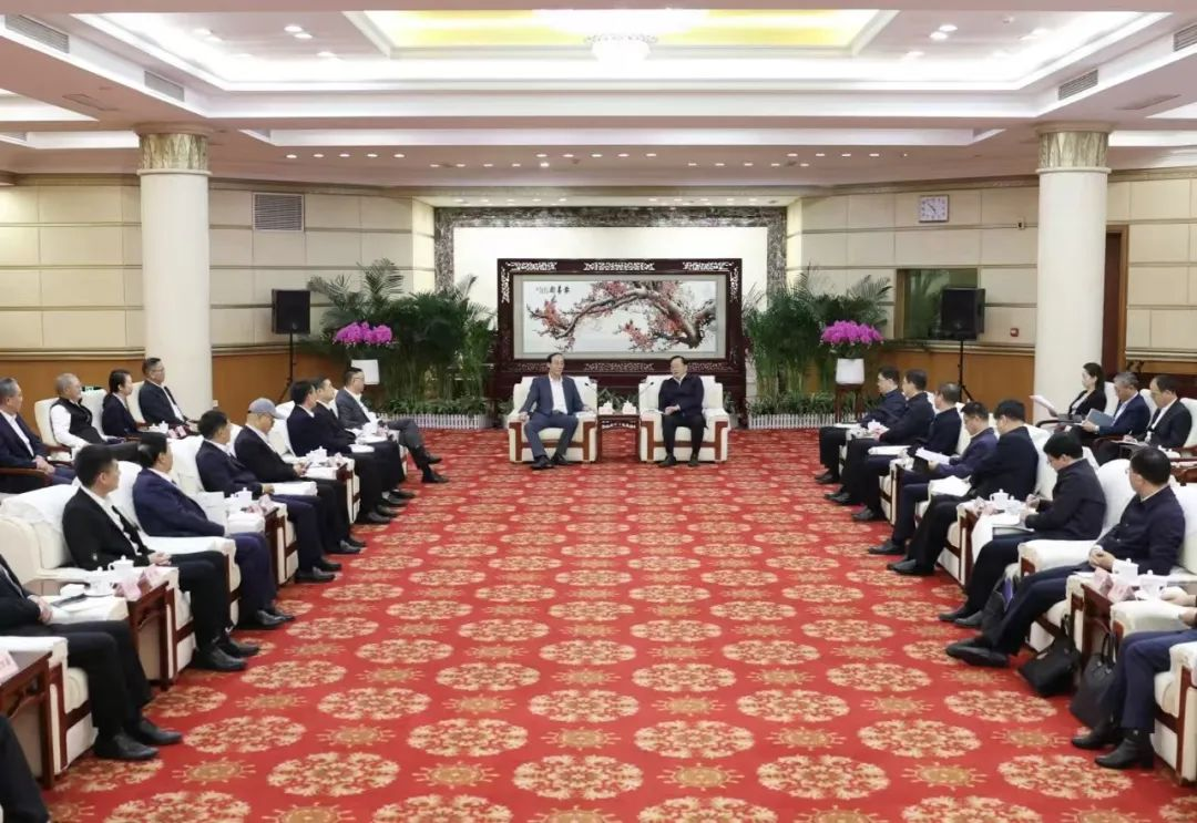 K8凯发集团董事长李军受邀出席华中科技大学第十六届企业家论坛，并发表演讲